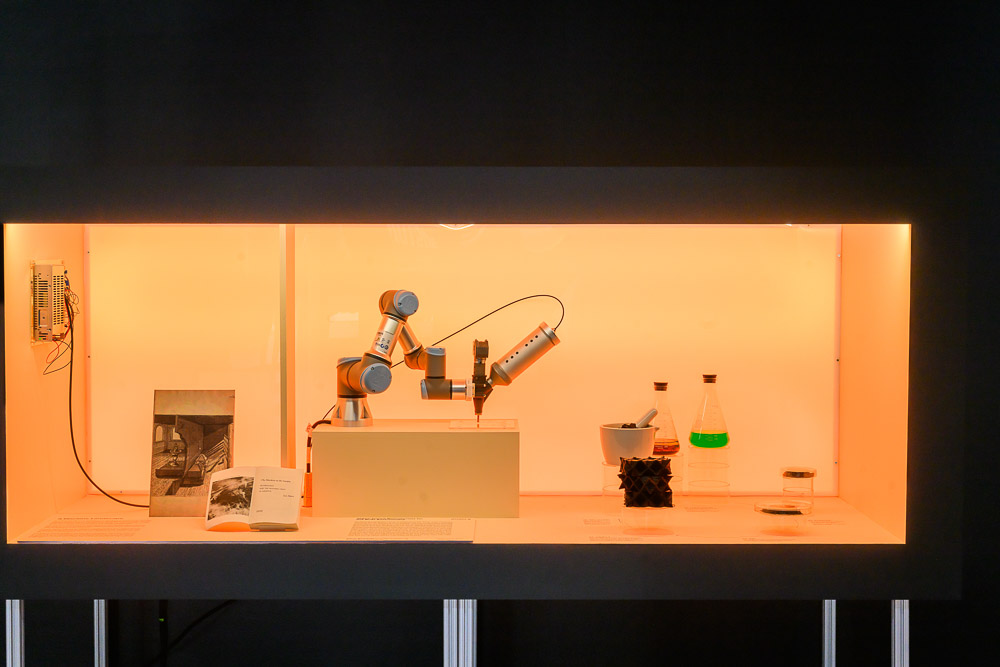 09_our_artifical_nature_exhibit_0102